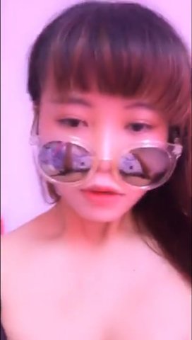 直播号称土豪第一粉嫩 薇薇露脸秀