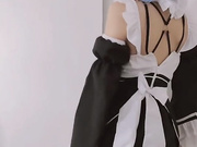 Follando a mi hermanastra otaku colegiala con cosplay de Rem de re-zero