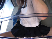 [SLAP-125] 挑発女子校生スケスケ透明椅子パンモロ密着パンティー14 - 2of5