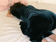身穿绿色丝绒连衣裙的语文老师的肛门奉献