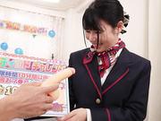 [SVVRT-056] 素人バラエティ透け壁越しだからディルドーズブマン丸見え！フライト帰りの美脚CAが挑戦する1ピストン100円の極太ディルドチャレンジ！ - 1of5