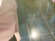 富二代帥哥KTV豪華包廂約女神級性感拜金女一起K歌 搔首弄姿受不了直接扒掉衣服各種姿勢邊操邊唱 場面淫蕩～720P高清