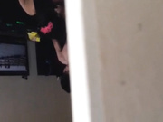 冒死用手機拍攝到的網吧包間裏一對小情侶激情啪啪 各種體位操的有點猛啊 1080P高清
