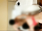 宾馆开房与饭店老板娘大屁股熟女偷情场面太火爆道具69操完一炮休息一会再继续