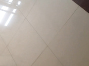 國內廁拍大神潛入某大廈寫字樓公共女廁偷拍幾個白領小姐姐噓噓 貌似逼逼被操多得黑了 1080P高清