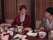 [FJIN-044] 筆おろし温泉ソープ 親父が再婚して― Gカップ巨乳の義母さんができた。家族旅行で僕が童貞だとわかると淫乱な義母さんに狙われて… 葵百合香 - 2of5
