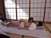 [FJIN-043] 合算10発抜き！！親の再婚でできた義姉は喪女！だらしないのにエロすぎる無防備巨乳な姉に杭打ち中出しされた僕…天晴乃愛 - 3of5