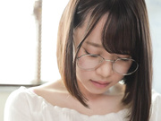 [SSNI-942] メガネを壊してほぼ盲目な親友の彼女を寝取った 架乃ゆら【破解】 - 1of5