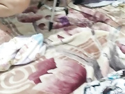 清純可愛妹子與閨蜜鏡頭前現場表演群P啪啪大秀 輪流各種體位雙插幹得浪叫連連 場面淫蕩刺激 國語對白