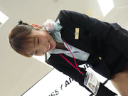 [SDJS-291] 「制服・下着・全裸」でおもてなし またがりオマ○コ航空 SOD女子社員 本多そらビジネスマナー講習便【破解】 - 1of5