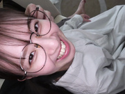 [APGH-033] 「シたくてたまらないの…」とハニかむ欲求不満の陰キャ女子をご無沙汰セックスに誘ったら淫乱に火がつきました - 2of5