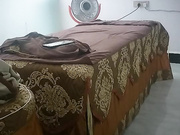 猥瑣大叔私人會所找了個豐滿少婦技師服務 按摩床上手擼吹簫打飛機 騎乘69愛撫服務絕對到位 口活絕對一流 對白清晰