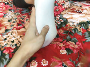 舞蹈院校魔鬼身材性感大長腿美女出租屋和教練私會偷情 足交手擼打飛機撕破絲襪後入高潮體外爆射 1080P原版高清