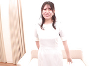 [NGHJ-013] 働く素人女性限定！一流百貨店に勤務する清楚で品格漂う美容部員さんが - 3of5