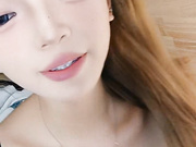 黑丝高跟露脸颜值不错的姑娘精彩直播大秀，逼里塞着跳蛋揉捏骚奶子，表情好骚道具抽插骚逼淫水多多特写展示