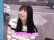 [SDMM-204] たった1枚のミラーを挟んで味わう究極の背徳感 優しい子持ちのママにこっそりデカチンを見せつけて - 3of5