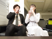 [LULU-376] 残業中、2人きりの局内でデカ尻新人女子アナウンサーが平常心を鍛える固定バイブイキ我慢特訓！愛葉陽葵 【破解】 - 4of5