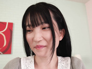 [MIDV-290] 美少女子宮を巨根で性感帯開発！めちゃイキおもらしオーガズム 伊織ひなの 【破解】 - 1of5