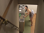 [NEWM-111] 真・異常性交 五十路母と子 其の四拾弐 欲求不満に負けて息子棒で喘ぐ美乳スレンダー母 汐河佳奈 【破解】 - 2of5