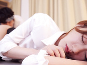 [破解] ROYD-234 朝起きたら部屋に下着姿の同期女子社員！ いつも生意気で悪態ばかりついてくるのに、甘えてきたので… 希島あいり - 1of5
