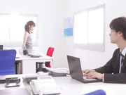 [破解] MIDA-044 大嫌いなオタク上司に秘密がバレ早漏体質に仕込まれたおもらし相部屋不倫 青山七海 - 1of5