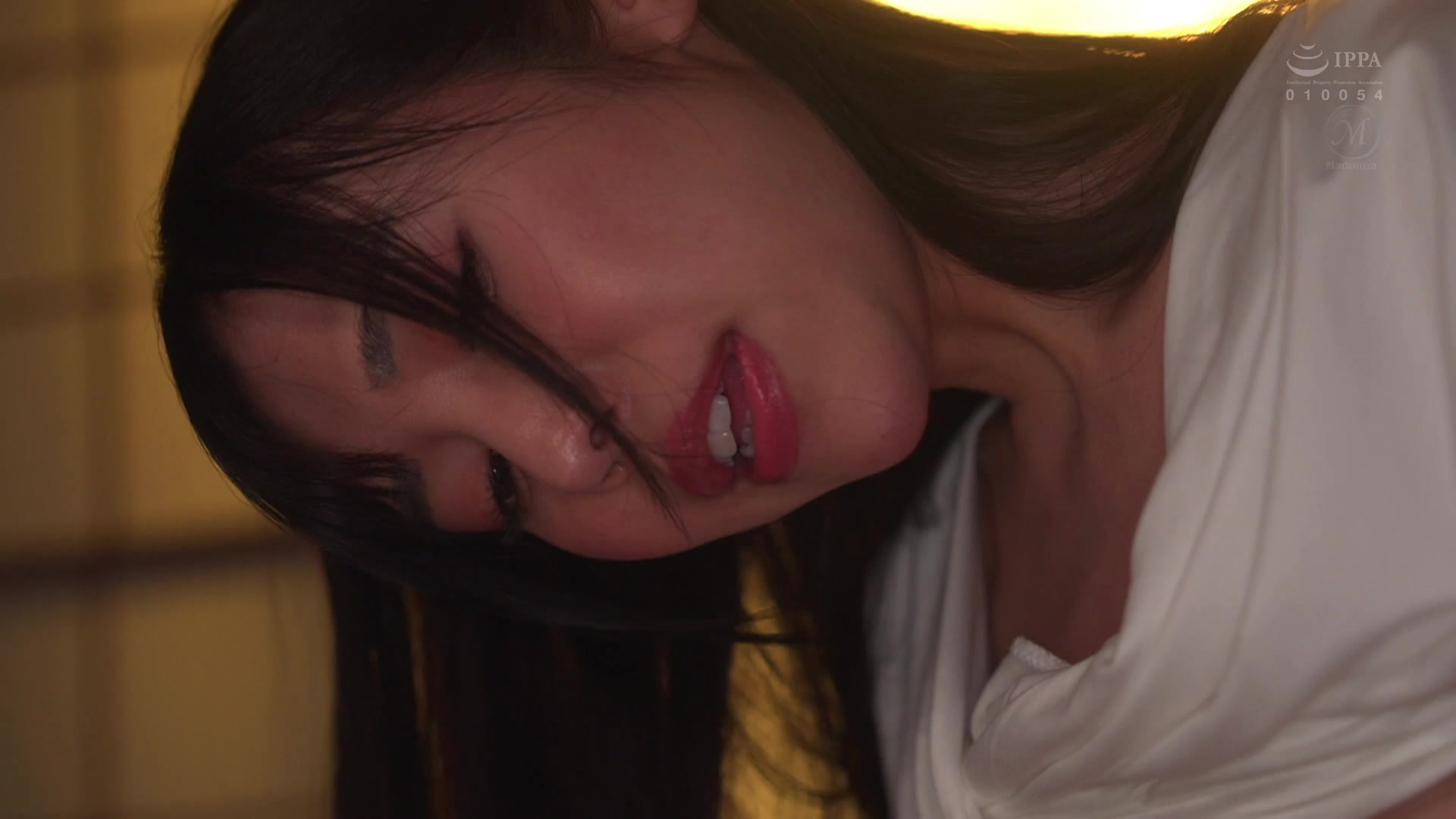 [破解] JUR-491 いつでもどこでも乳しゃぶりSEX 僕は≪義姉専属≫の乳パシリとして暮らす日々。 上羽絢 - 4of5