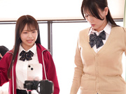 [破解] SONE-875 スクール水着で迫ってくる女子●生にあなたは我慢できますか - 1of5