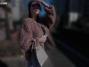 rika酱被出租车司机迷奸内射在车里，再带回家强奸，特别甜美漂亮的爆乳美眉，被干的楚楚可怜又害怕