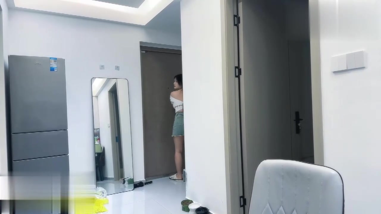 小宝儿 - 内设户外露出的妹妹