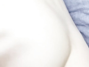【原创】和女室友的性福生活 趁她喝醉偷偷插入嫩穴太过用力结果把她操醒了 反抗不成酒精上头最终彻底沦陷边骑边揉胸求内射