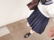[破解]PIYO-224  「パパ、私のこと愛してるなら生で入れて」思春期の娘とパパのいびつな愛の日常、そして中出しへと… 日向由奈 - 4of5