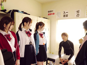 HUNTC-351 遂にモテ期到来！？部員より女子マネージャーの方が多い弱小野球部でボクを引き止めるために発射 - 1of5