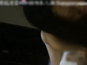 酒店干超漂亮的东北大奶美女,摸她奶子时说：特别喜欢摸自己奶子,回家还摸妈妈的,朋友的也摸.对白经典有趣！