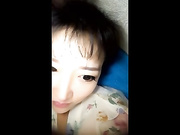 极品老牌网红女神主播瞳孔午夜身穿透明花睡衣直播秀奶秀逼这么久了还这么粉嫩阴毛太性感对白清晰