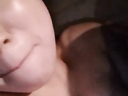 非常刺激的女主播和炮友路边工地门口车震不知为啥炮友下车和门卫老头吵架了