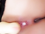 超漂亮高颜值美女主播道具插粉嫩小穴，流白浆，和网友聊天声音超萌