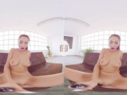 Posh Alyssia Kent ready for good fuck in VR