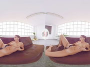 Posh Alyssia Kent ready for good fuck in VR