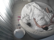 钟点炮房大圆床TP纹身江湖大佬和大奶情人激情啪啪