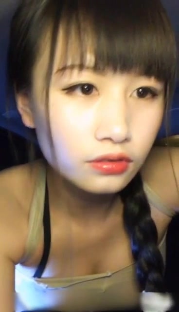 周末撸管推荐百变女神魅心马路边表演各种造型亮瞎眼秒杀不少封面女神