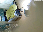 特色酒店偷拍年轻有活力的大学情侣一起翘课开房,男的进屋就扑倒美女干她,2人激情澎湃连续操了3次,干的呻吟大叫!