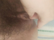 骚逼里塞葡萄