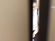 外站流出国内牛人潜入医学院女厕偷拍来月经的连衣裙妹子不错