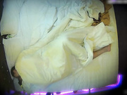 清纯白嫩牛仔短裤艺校小美女与男友开房啪啪干2炮美女貌似很敏感表情又享受又受不了娇嫩呻吟听了受不了