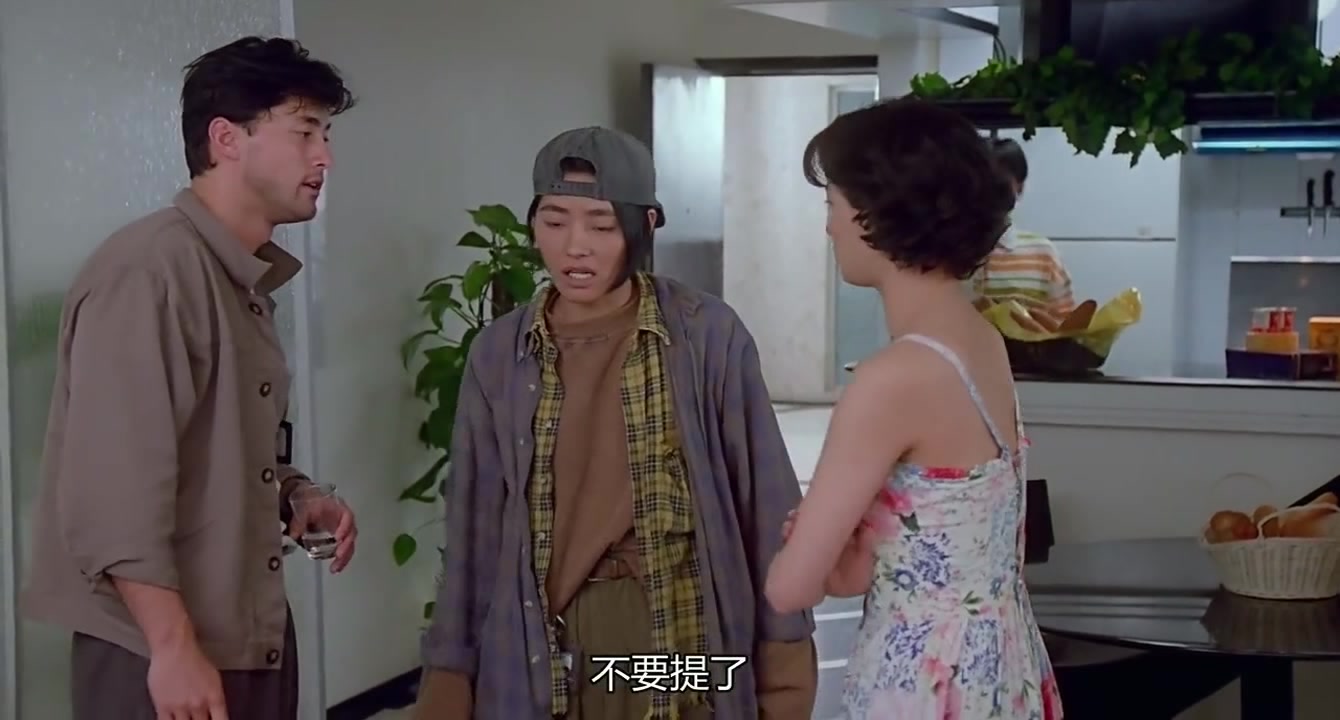 女神彭丹身材饱满抵挡不住啪啪作品《狼吻夜惊魂高清修复版》字幕佳作 美女这身材极品受不了要鸡动了