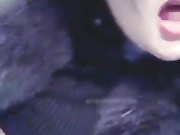 高颜值性感美女主播夜晚开着奔驰车去接粉丝网友路边玩车震,操的淫声浪语,太舒服没控制住被内射了,全程国语!