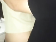 发工资和几个九零后同事去酒店包房唱K这的小姐服务真不错包房口得不过瘾到厕所草