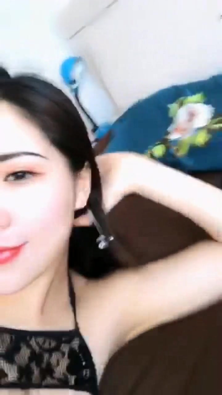 撸管推荐女神思瑞性感黑色蕾丝情趣大尺度与狼友互动对白清晰