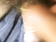 高挑性感的美女主播按照网友要求直播半夜穿高跟鞋超短裙故意勾引摩的司机野战,全程对白,真是便宜了那个司机!