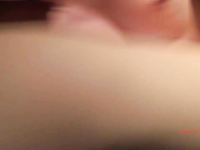 晚上加班吃宵夜灌倒平时很骚的女同事旅馆开房嘴里说不要下面迎合鸡巴不停抖动表情享受